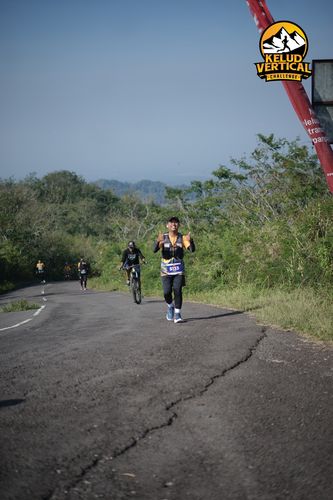 Race photo from Kelud Vertical Challenge 2024