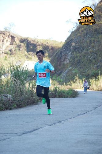 Race photo from Kelud Vertical Challenge 2024