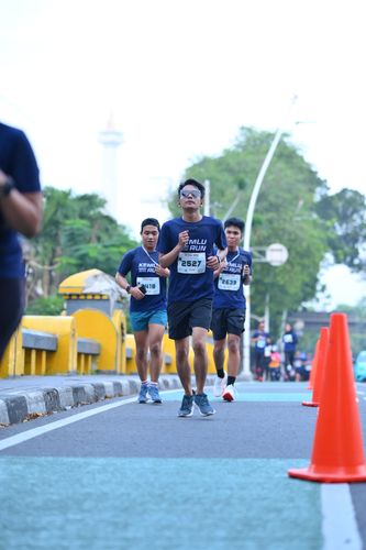 Race photo from KEMLU RUN 2025