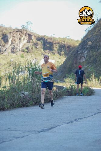Race photo from Kelud Vertical Challenge 2024