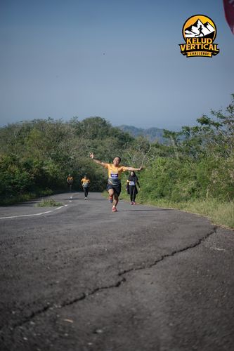 Race photo from Kelud Vertical Challenge 2024