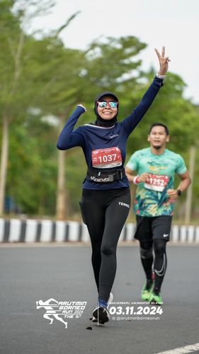 Race photo from Arutmin Borneo Run 2024