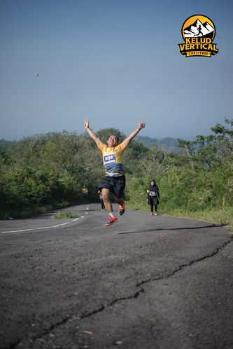 Race photo from Kelud Vertical Challenge 2024