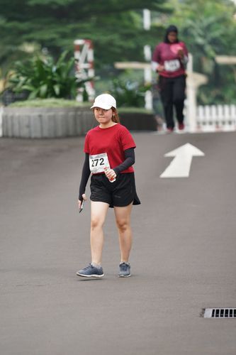 Race photo from Assurance Fun Run 2024