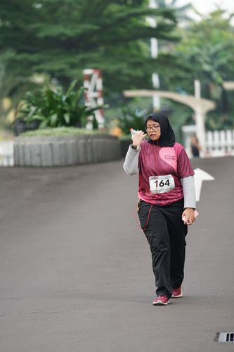 Race photo from Assurance Fun Run 2024