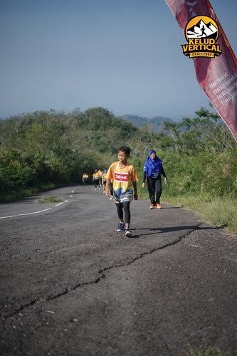 Race photo from Kelud Vertical Challenge 2024
