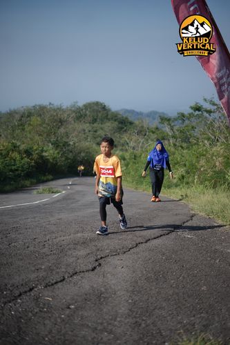 Race photo from Kelud Vertical Challenge 2024