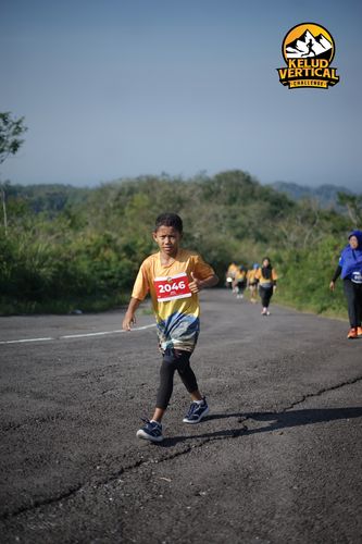 Race photo from Kelud Vertical Challenge 2024