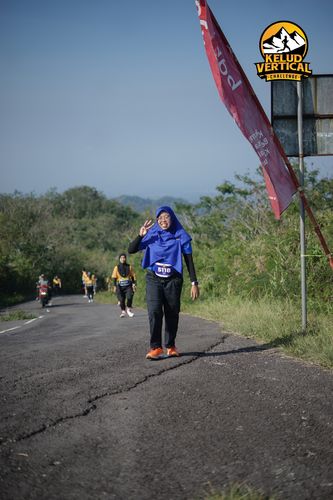 Race photo from Kelud Vertical Challenge 2024