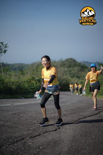 Race photo from Kelud Vertical Challenge 2024