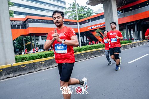 Race photo from ONE RUN 10K 2025