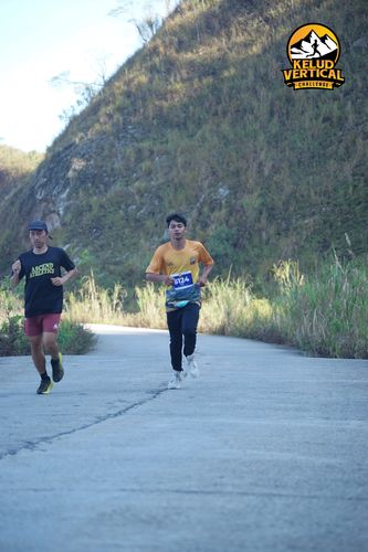 Race photo from Kelud Vertical Challenge 2024