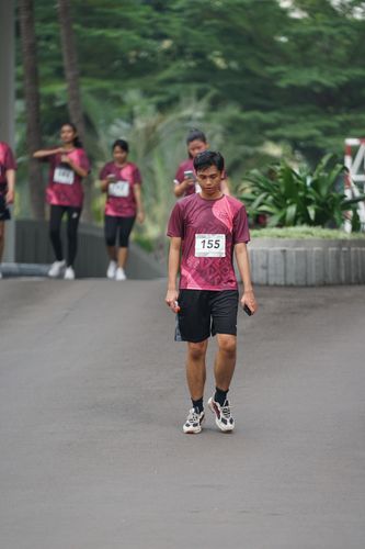Race photo from Assurance Fun Run 2024