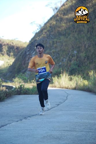 Race photo from Kelud Vertical Challenge 2024