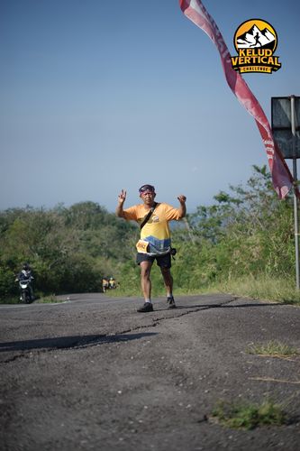 Race photo from Kelud Vertical Challenge 2024