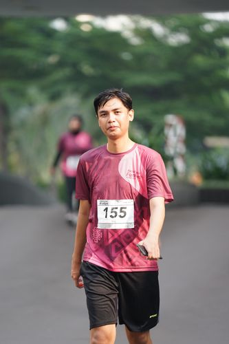 Race photo from Assurance Fun Run 2024