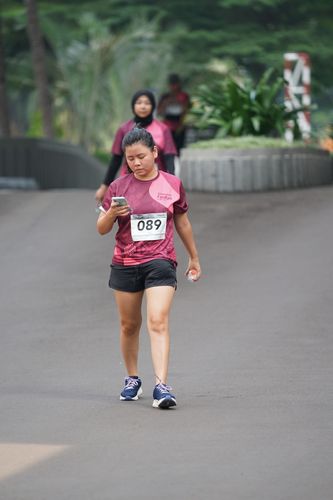 Race photo from Assurance Fun Run 2024