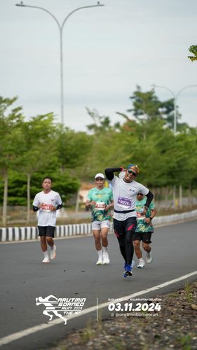 Race photo from Arutmin Borneo Run 2024