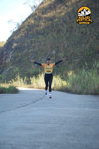 Race photo from Kelud Vertical Challenge 2024