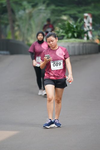 Race photo from Assurance Fun Run 2024
