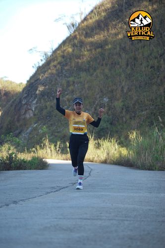 Race photo from Kelud Vertical Challenge 2024