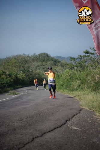 Race photo from Kelud Vertical Challenge 2024