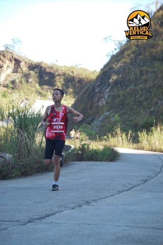 Race photo from Kelud Vertical Challenge 2024