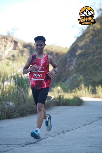 Race photo from Kelud Vertical Challenge 2024
