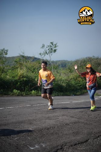 Race photo from Kelud Vertical Challenge 2024
