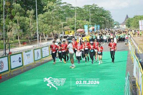 Race photo from Arutmin Borneo Run 2024