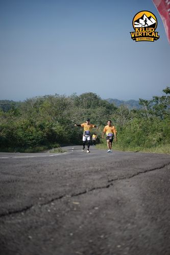 Race photo from Kelud Vertical Challenge 2024