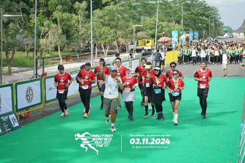 Race photo from Arutmin Borneo Run 2024