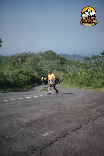 Race photo from Kelud Vertical Challenge 2024