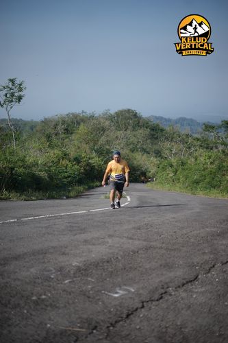 Race photo from Kelud Vertical Challenge 2024