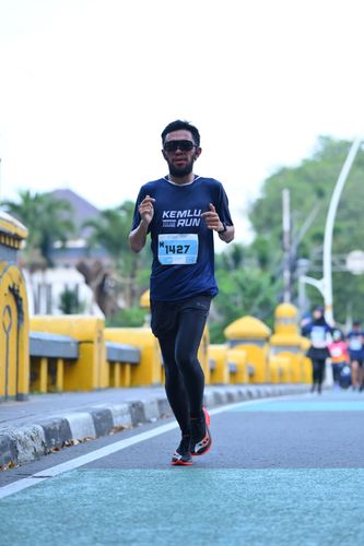 Race photo from KEMLU RUN 2025