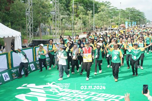 Race photo from Arutmin Borneo Run 2024
