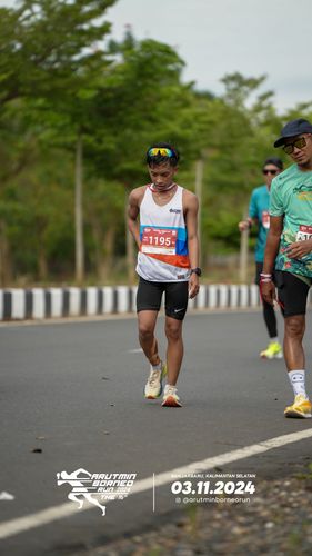 Race photo from Arutmin Borneo Run 2024
