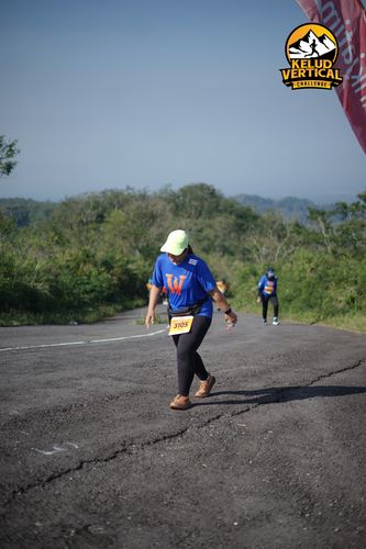 Race photo from Kelud Vertical Challenge 2024