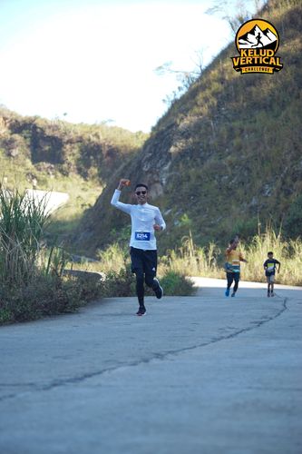 Race photo from Kelud Vertical Challenge 2024