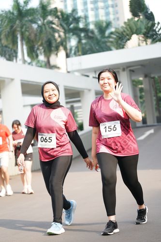 Race photo from Assurance Fun Run 2024