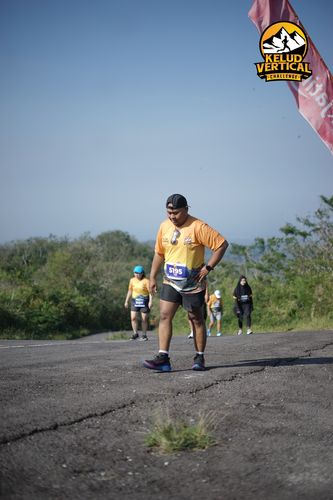 Race photo from Kelud Vertical Challenge 2024