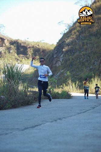 Race photo from Kelud Vertical Challenge 2024