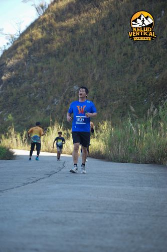 Race photo from Kelud Vertical Challenge 2024