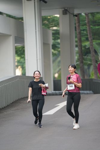 Race photo from Assurance Fun Run 2024