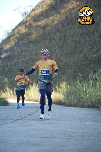 Race photo from Kelud Vertical Challenge 2024