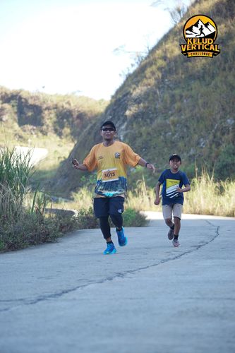 Race photo from Kelud Vertical Challenge 2024