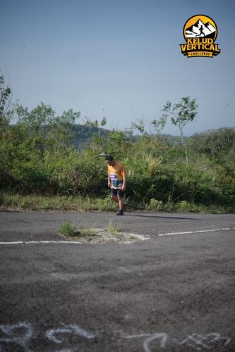 Race photo from Kelud Vertical Challenge 2024