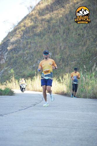 Race photo from Kelud Vertical Challenge 2024