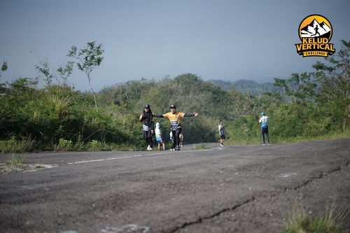 Race photo from Kelud Vertical Challenge 2024