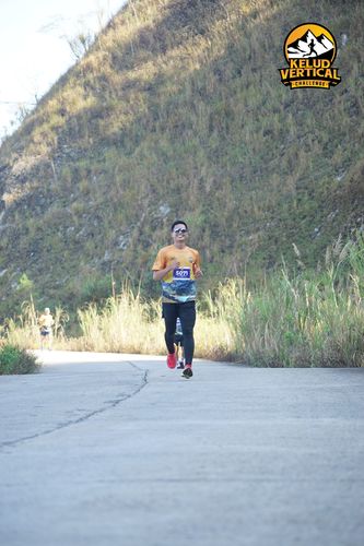 Race photo from Kelud Vertical Challenge 2024
